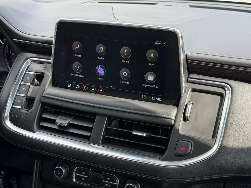 2021 Chevrolet Suburban Image 16