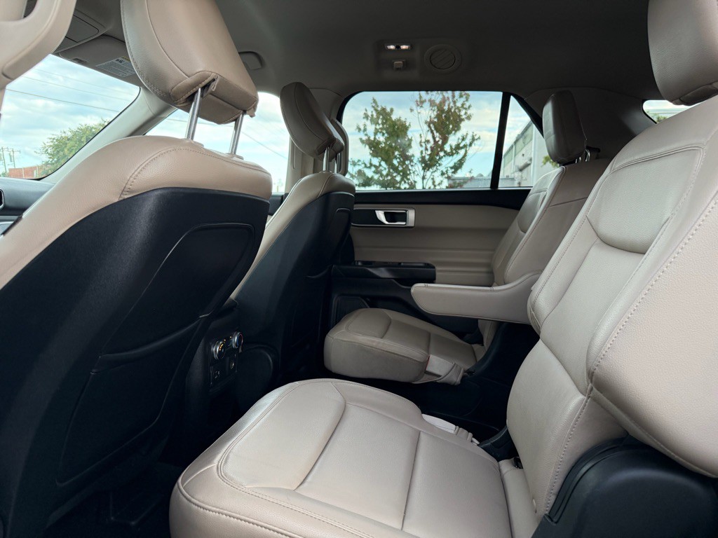 2020 Ford Explorer Image 11