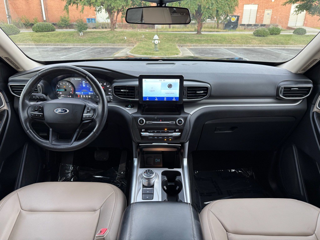 2020 Ford Explorer Image 14