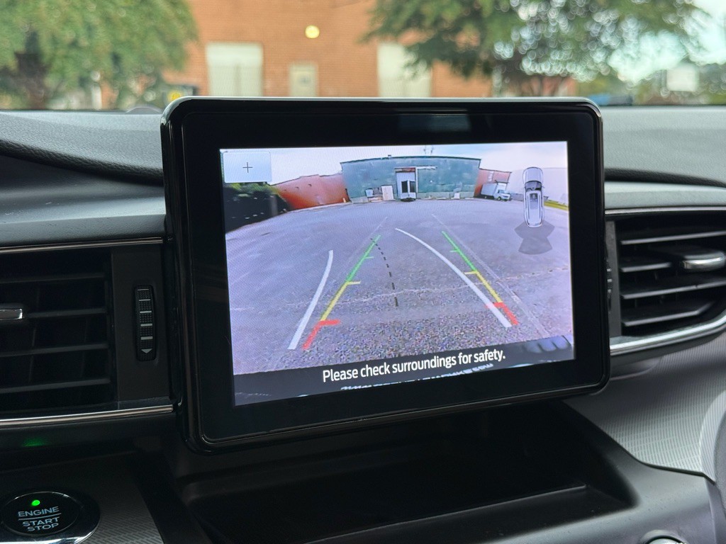 2020 Ford Explorer Image 17