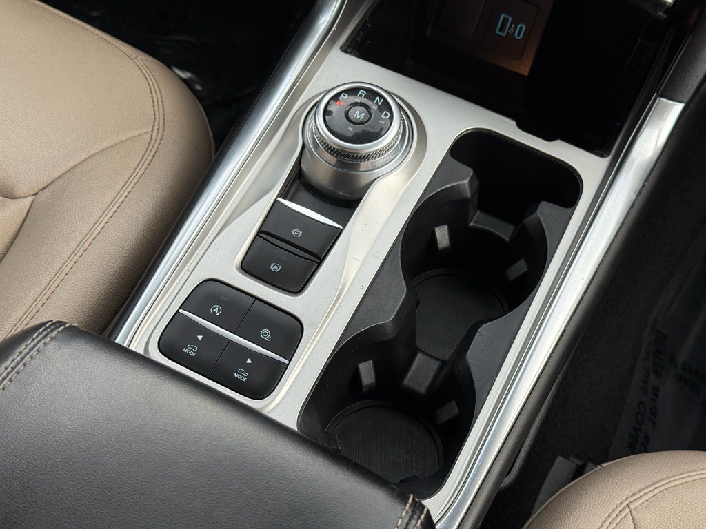 2020 Ford Explorer Image 20