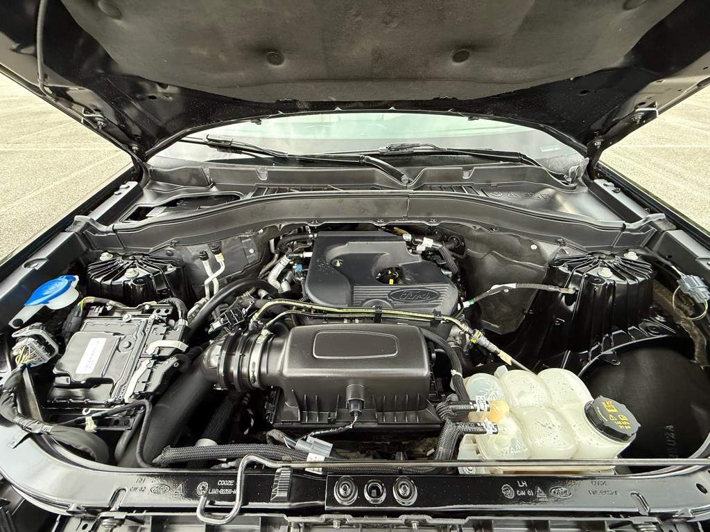 2020 Ford Explorer Image 24