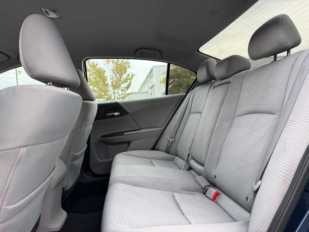 2015 Honda Accord Image 9