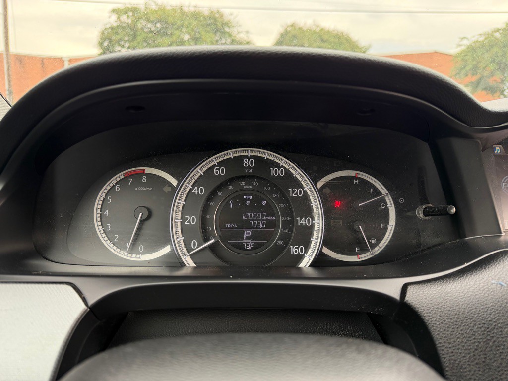 2015 Honda Accord Image 19