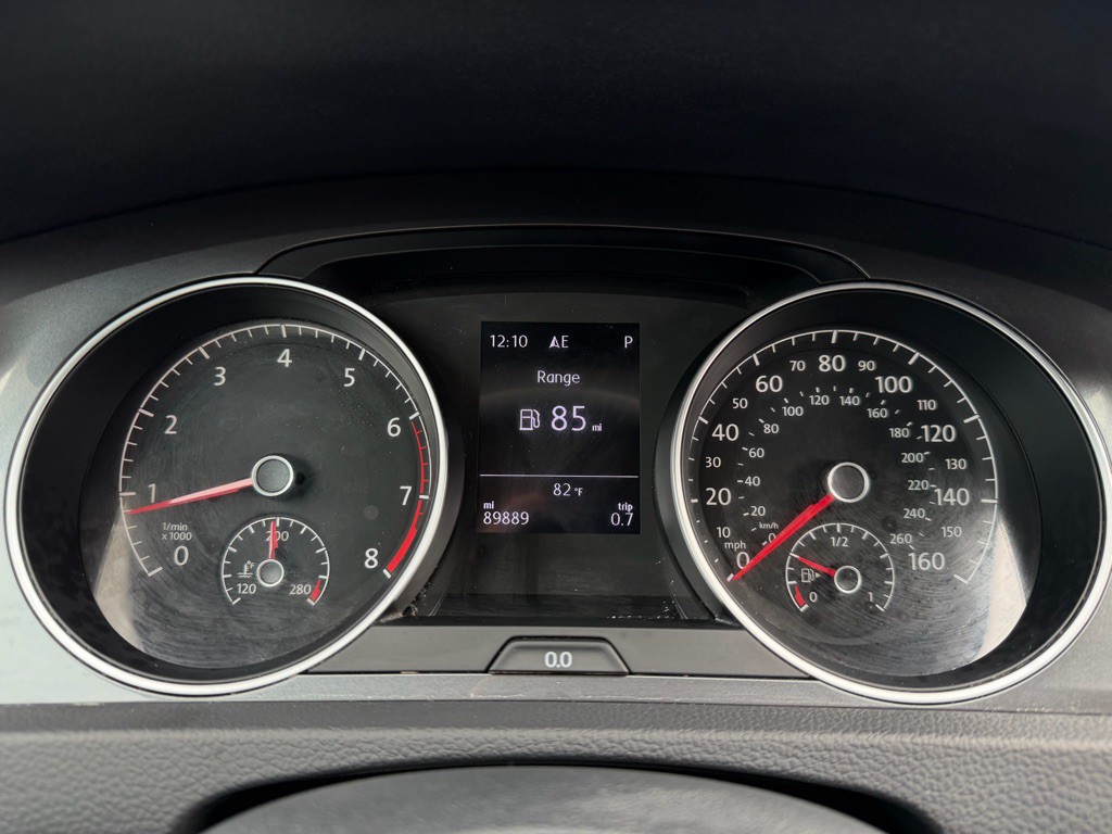 2017 Volkswagen Golf Image 19