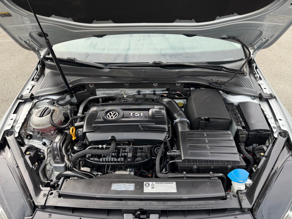 2017 Volkswagen Golf Image 20