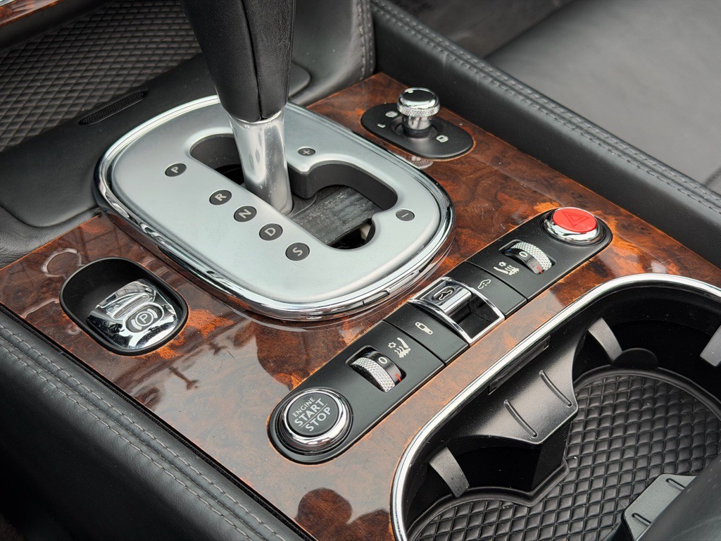 2012 Bentley Continental Image 20