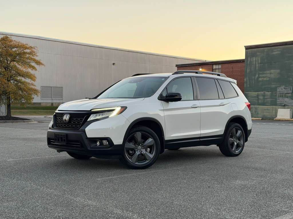 2019 Honda Passport Image 1