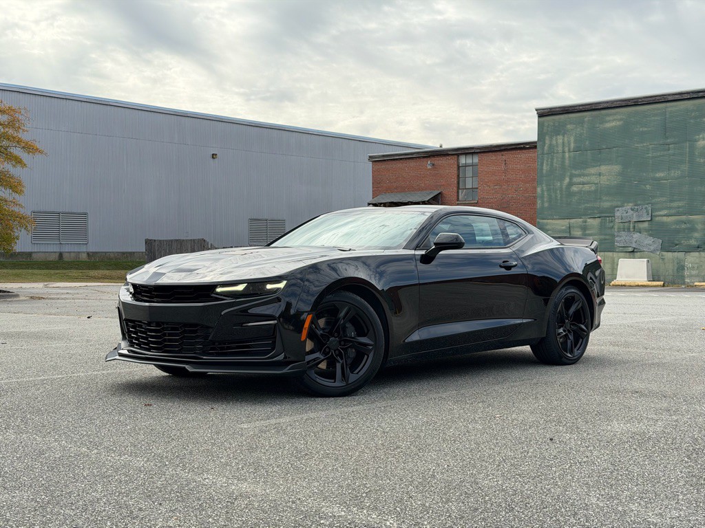 2021 Chevrolet Camaro Image 1