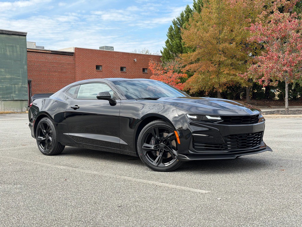 2021 Chevrolet Camaro Image 3