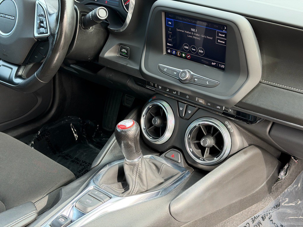 2021 Chevrolet Camaro Image 9