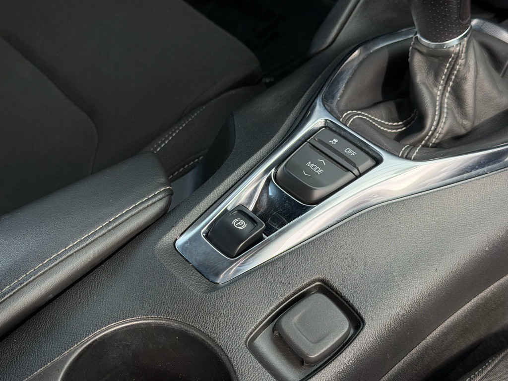 2021 Chevrolet Camaro Image 11