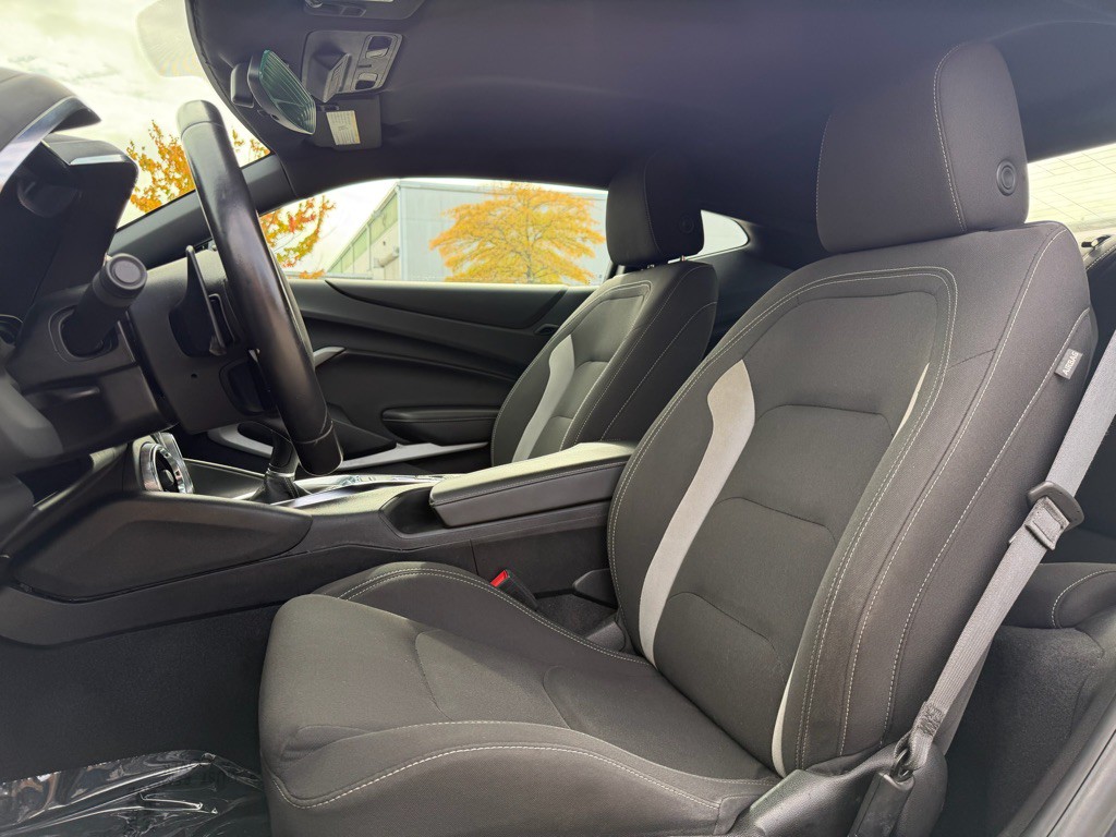 2021 Chevrolet Camaro Image 14