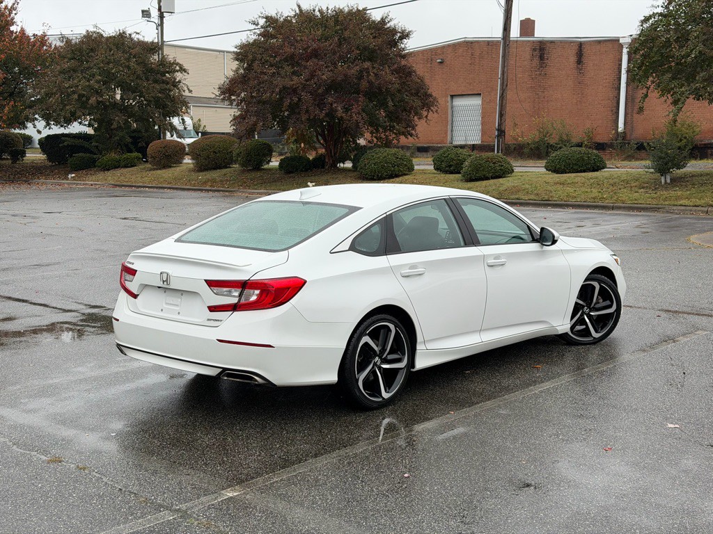 2020 Honda Accord Image 6