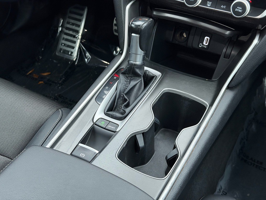 2020 Honda Accord Image 12
