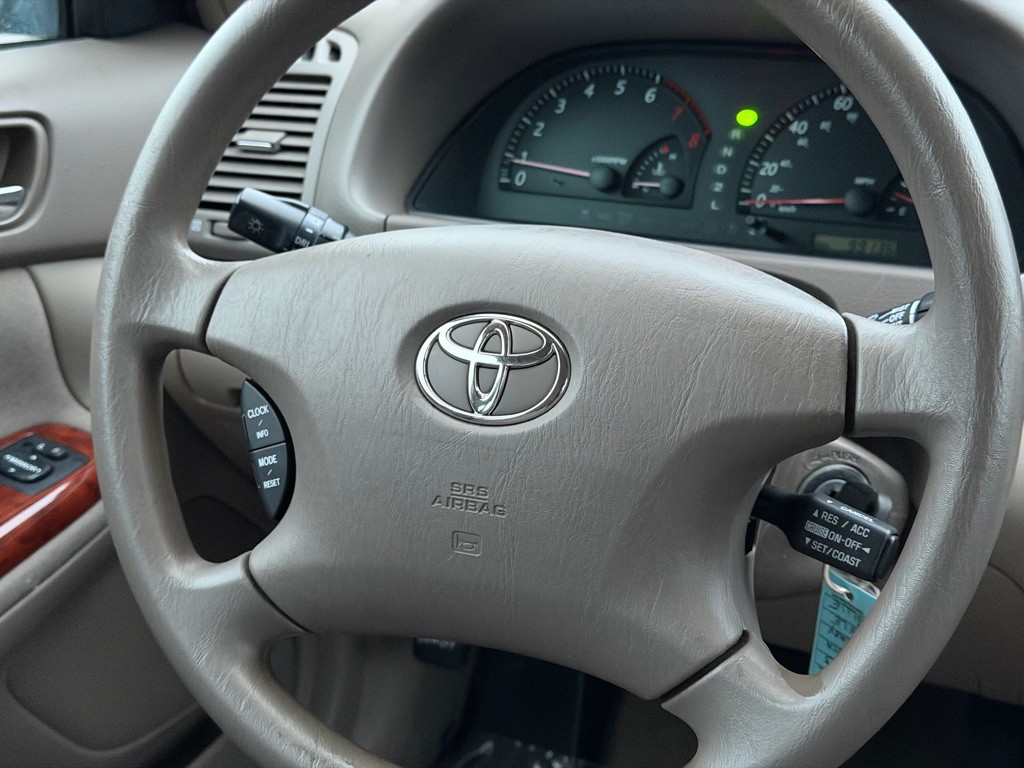 2003 Toyota Camry Image 13