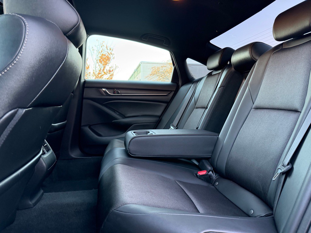 2020 Honda Accord Image 9