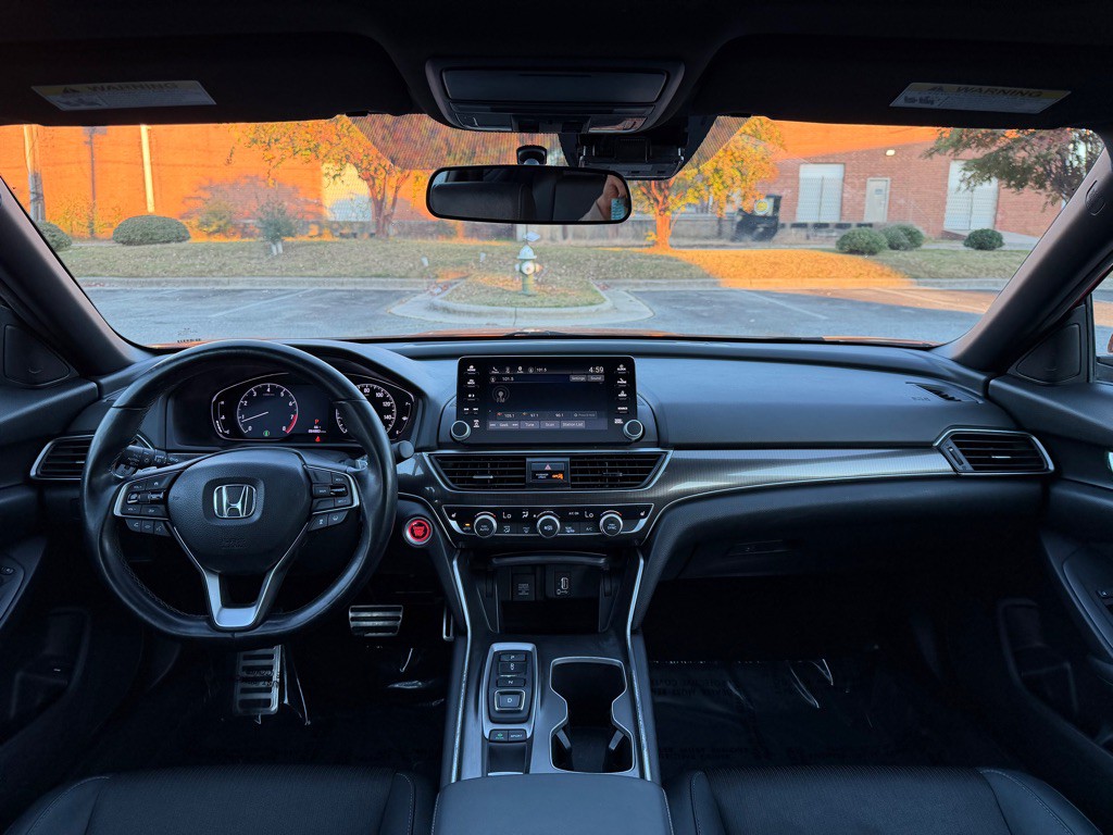 2020 Honda Accord Image 11