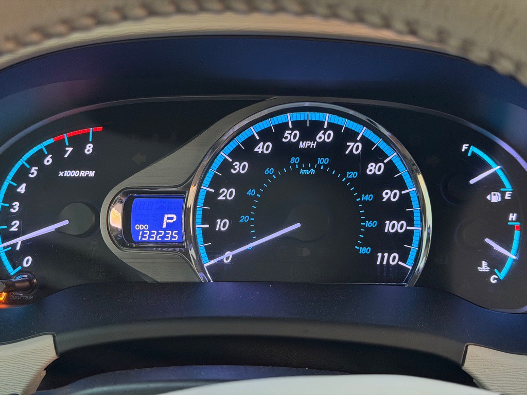 2014 Toyota Sienna Image 19