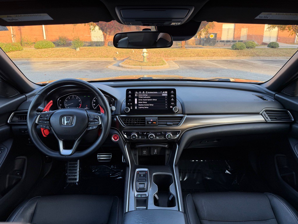 2018 Honda Accord Image 11