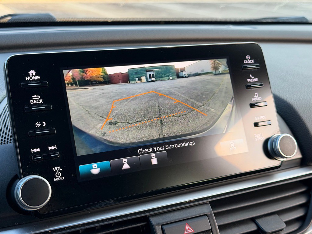 2018 Honda Accord Image 19