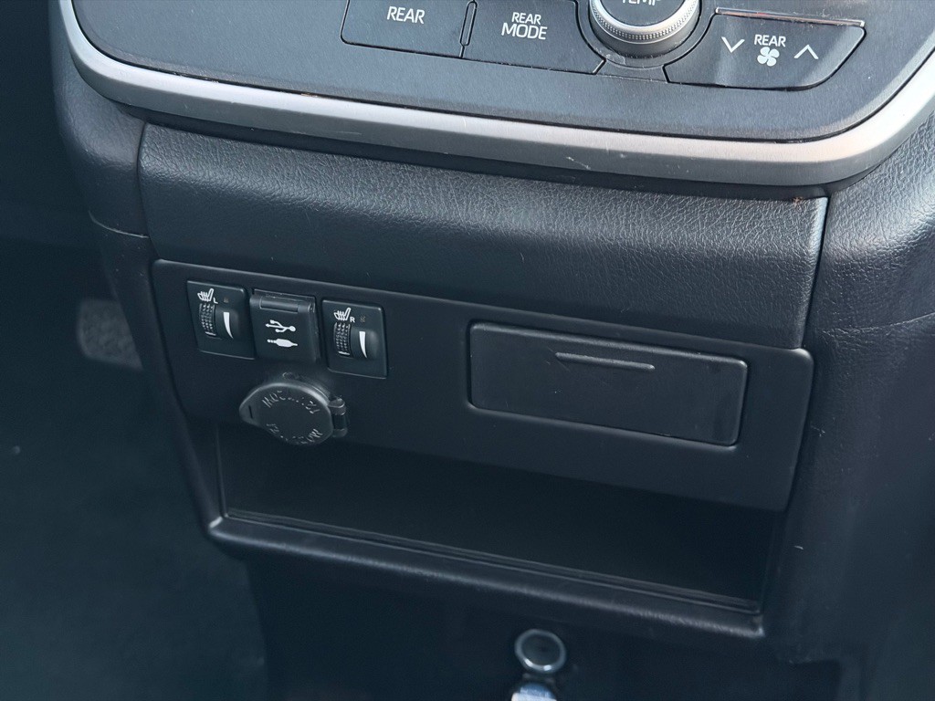 2020 Toyota Sienna Image 18