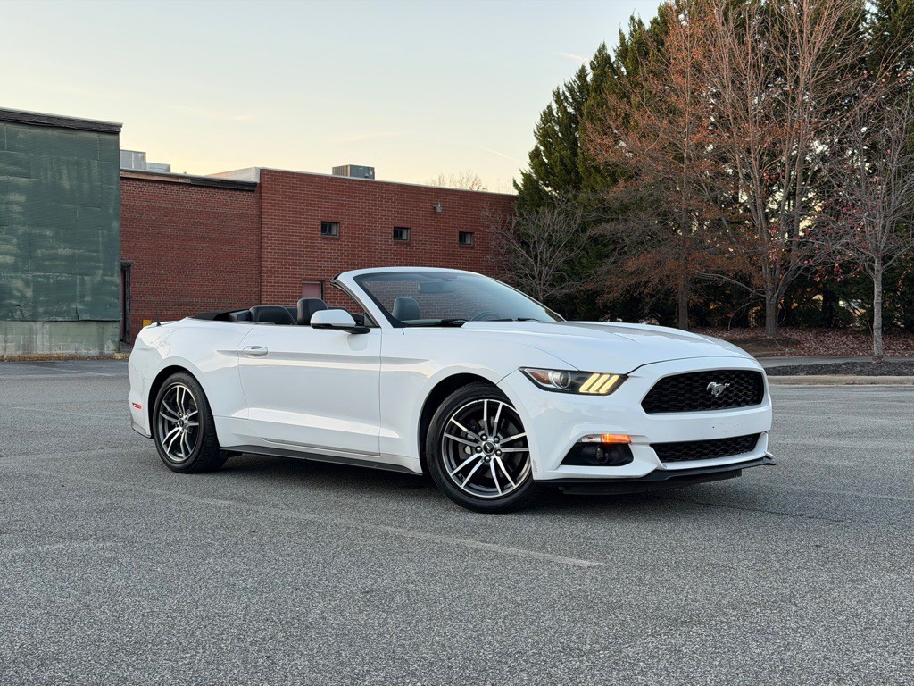 2016 Ford Mustang Image 3