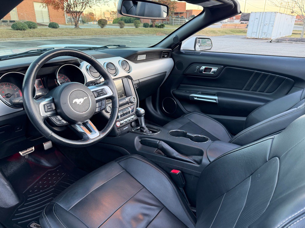 2016 Ford Mustang Image 15