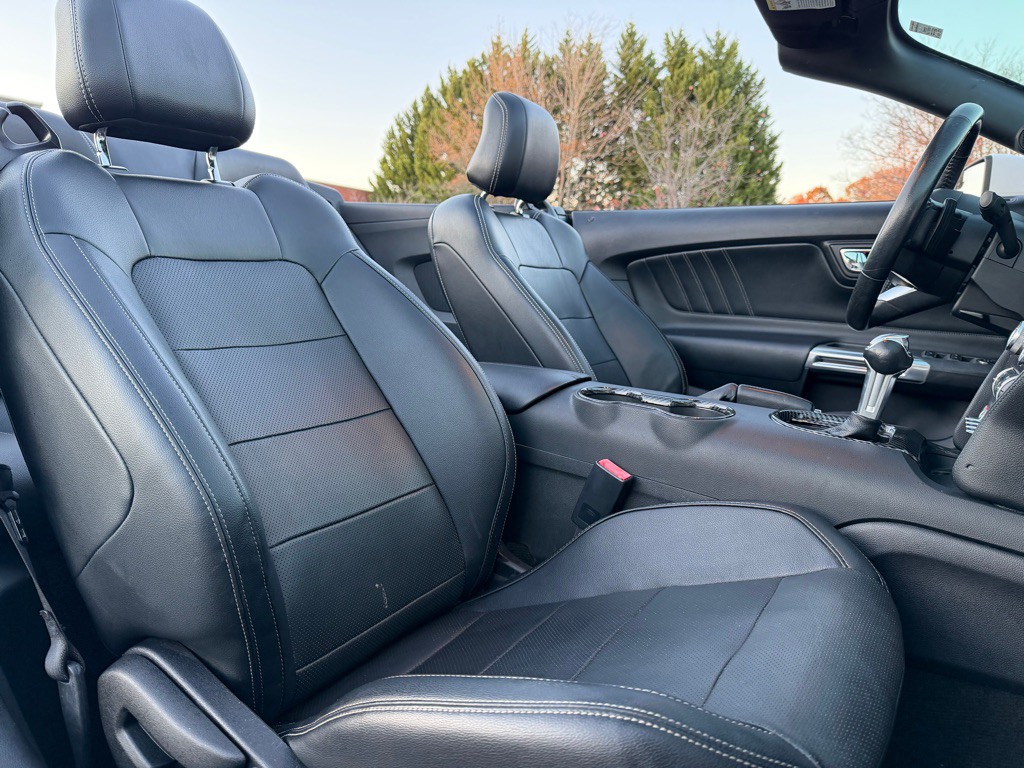 2016 Ford Mustang Image 17