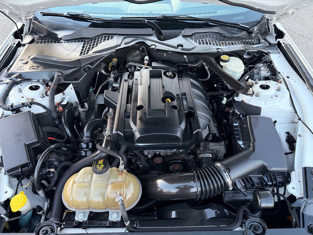 2016 Ford Mustang Image 25