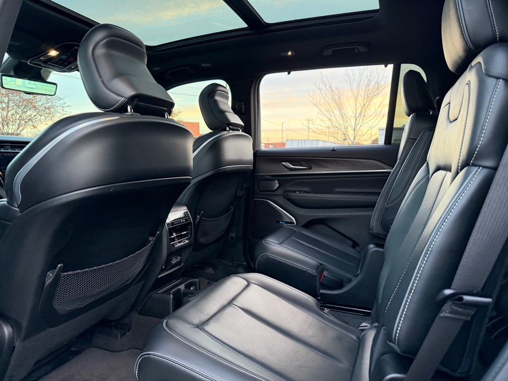 2021 Jeep Grand Cherokee Image 11