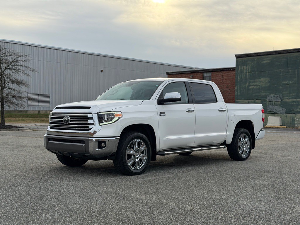 2018 Toyota Tundra Image 1