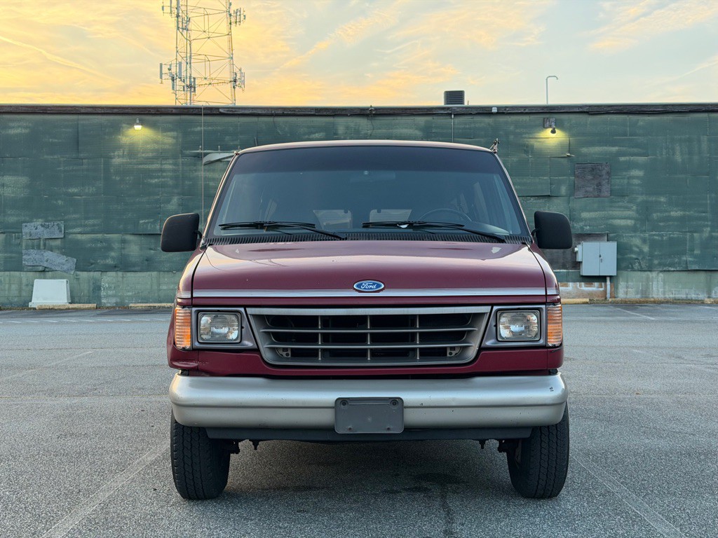 1992 Ford Econoline Image 2