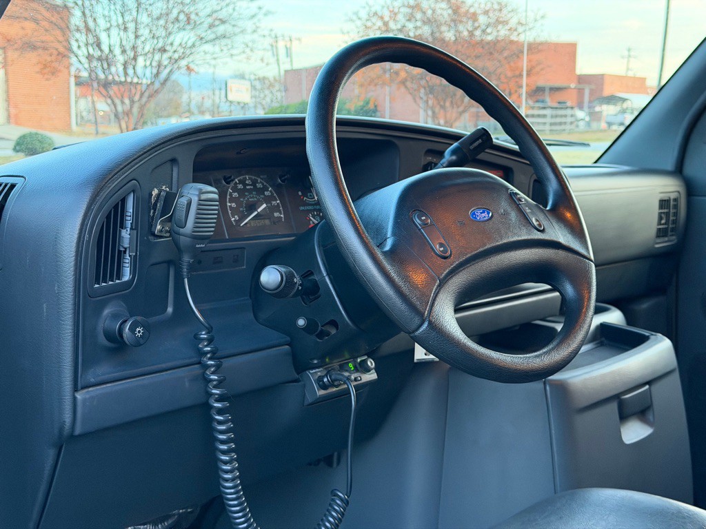 1992 Ford Econoline Image 8