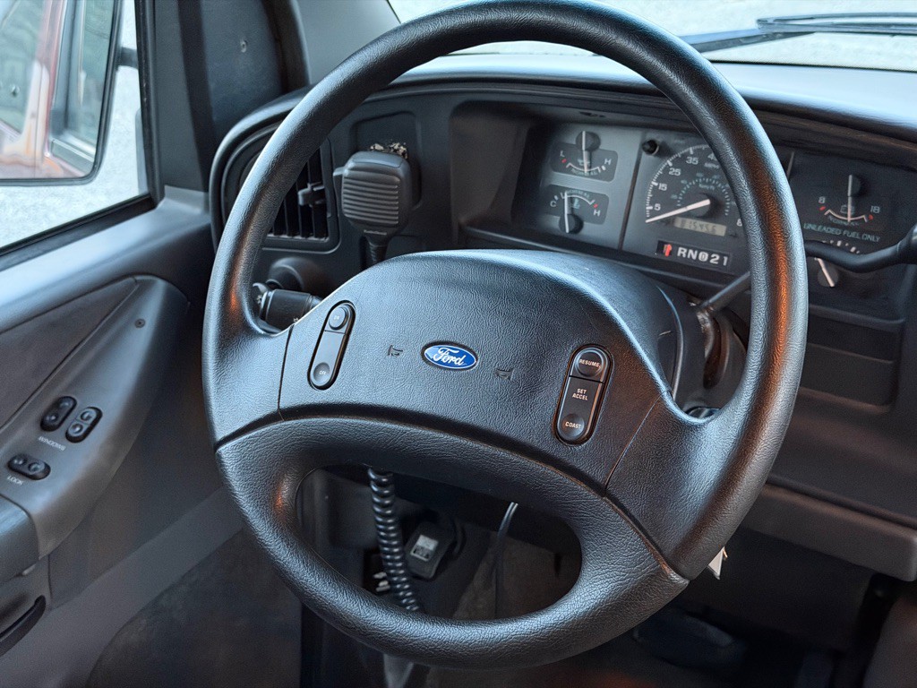 1992 Ford Econoline Image 19