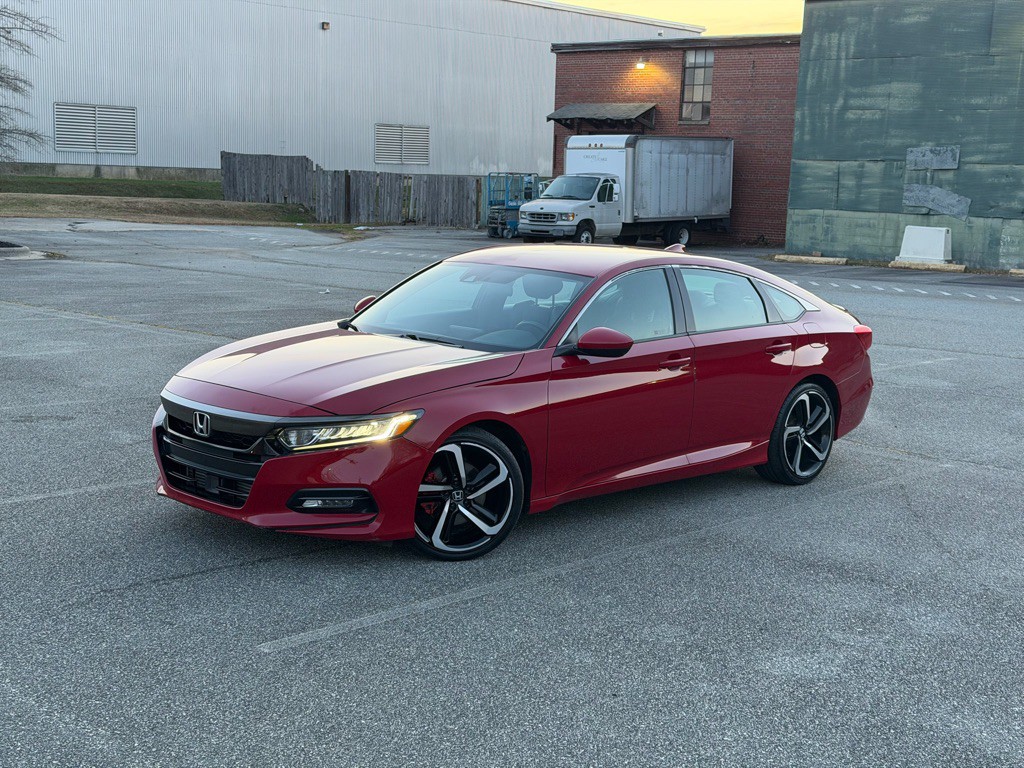 2018 Honda Accord Image 2