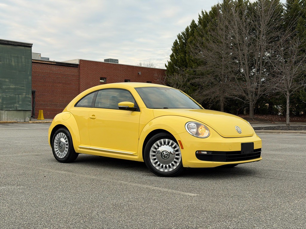 2014 Volkswagen Beetle Image 3