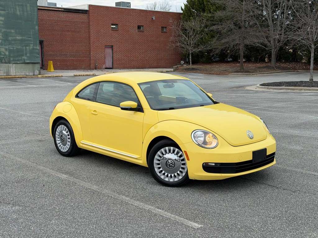 2014 Volkswagen Beetle Image 4