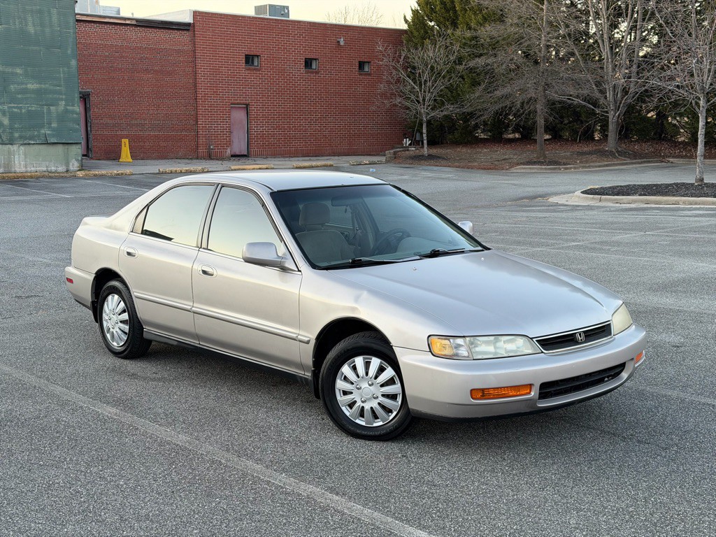 1997 Honda Accord Image 4