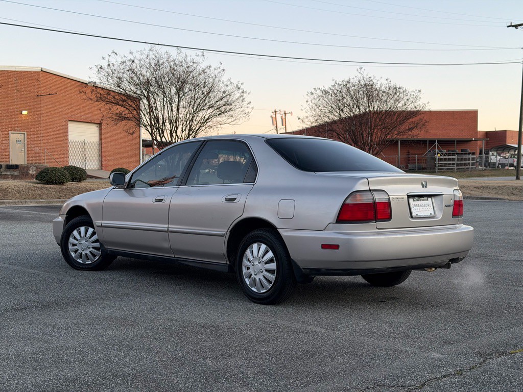 1997 Honda Accord Image 6