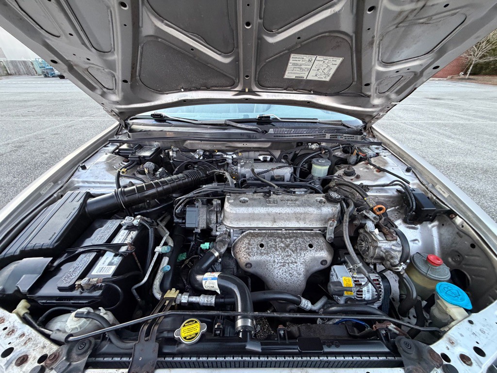 1997 Honda Accord Image 18