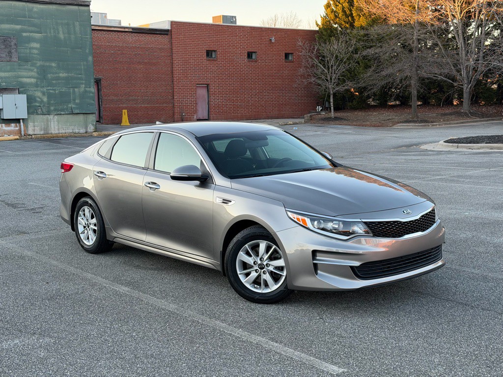 2018 Kia Optima Image 4