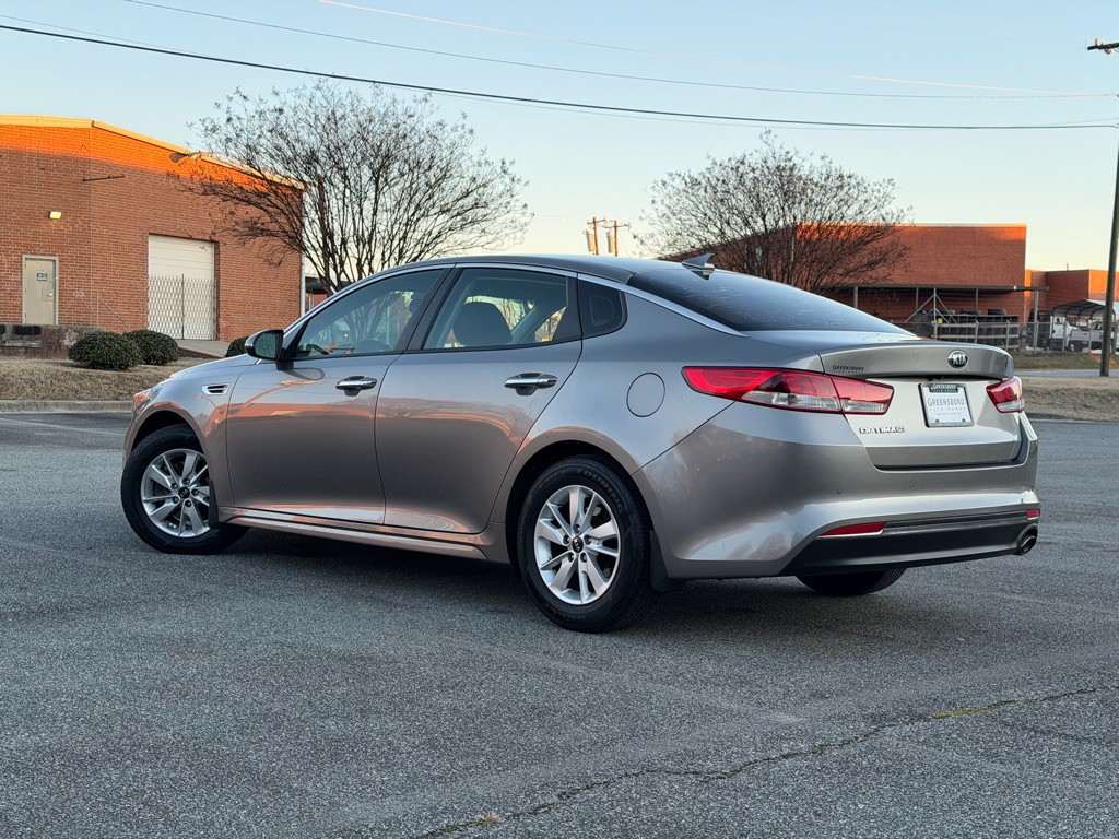 2018 Kia Optima Image 7