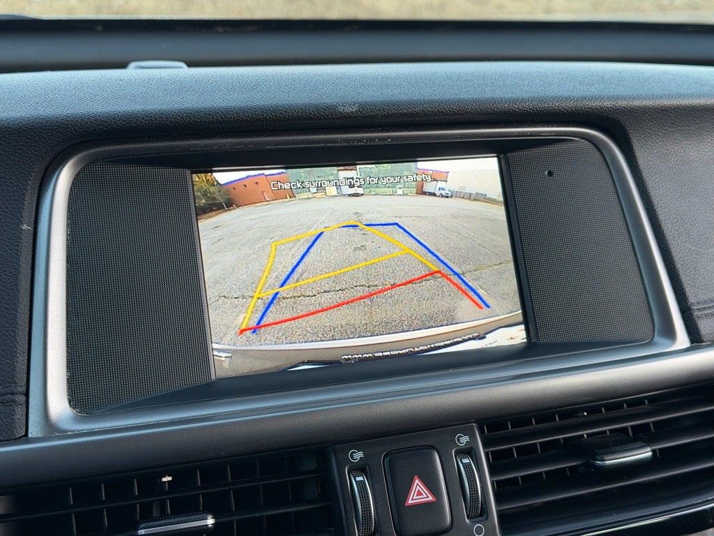 2018 Kia Optima Image 16