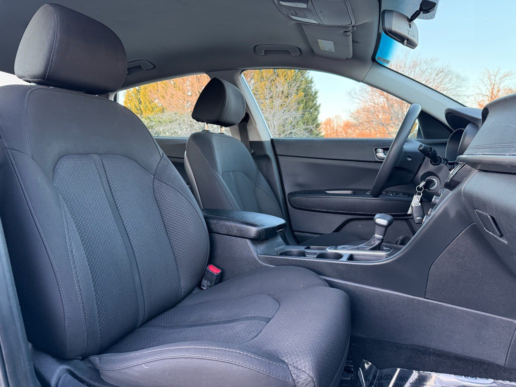 2018 Kia Optima Image 18