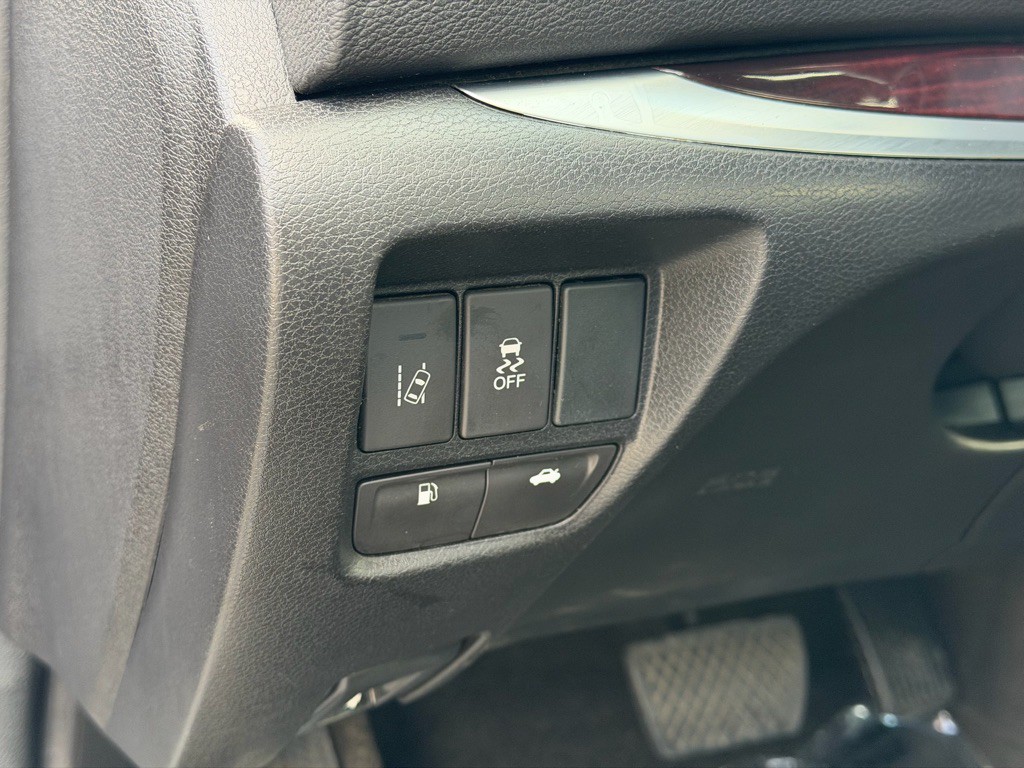 2015 Acura TL Image 16