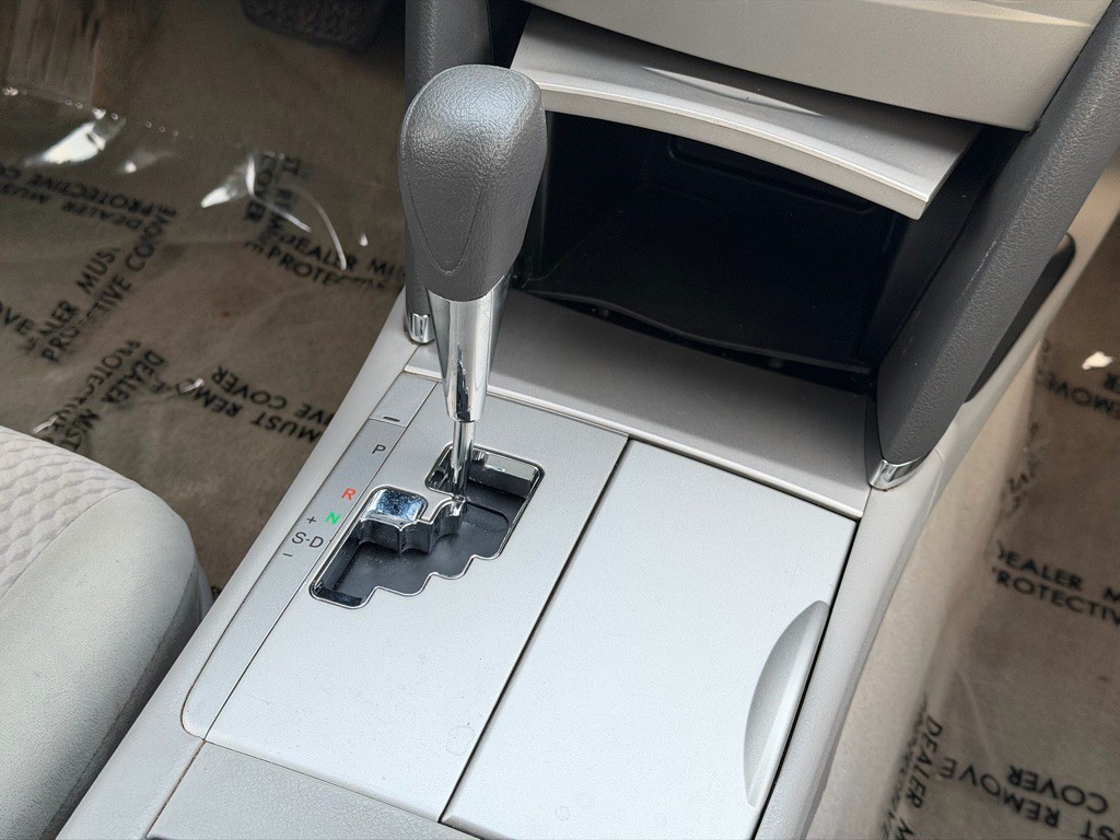 2010 Toyota Camry Image 13