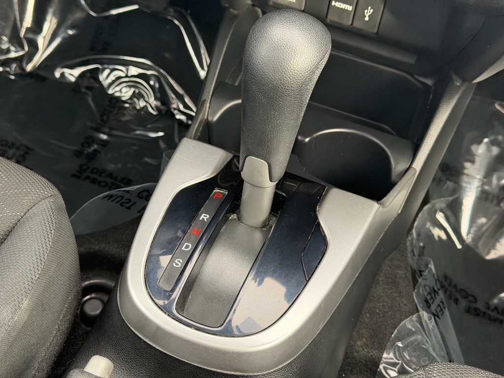 2015 Honda Fit Image 13