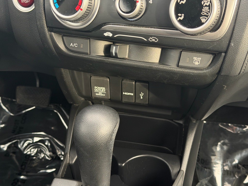 2015 Honda Fit Image 14