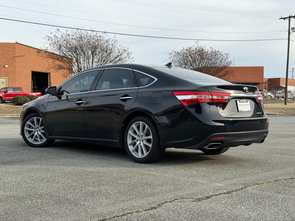 2013 Toyota Avalon Image 6